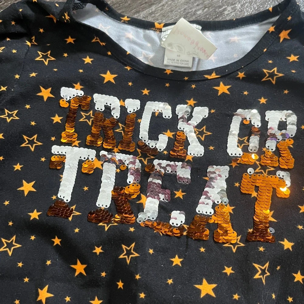 Girls Trick Or Treat Halloween Shirt‎ Size 10 Long Sleeve Black Stars